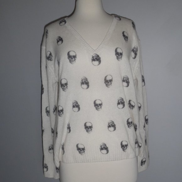 NWT 360 Cashmere Skull Jolie V-neck Chalk Sweater White Cream Small - Picture 5 of 10